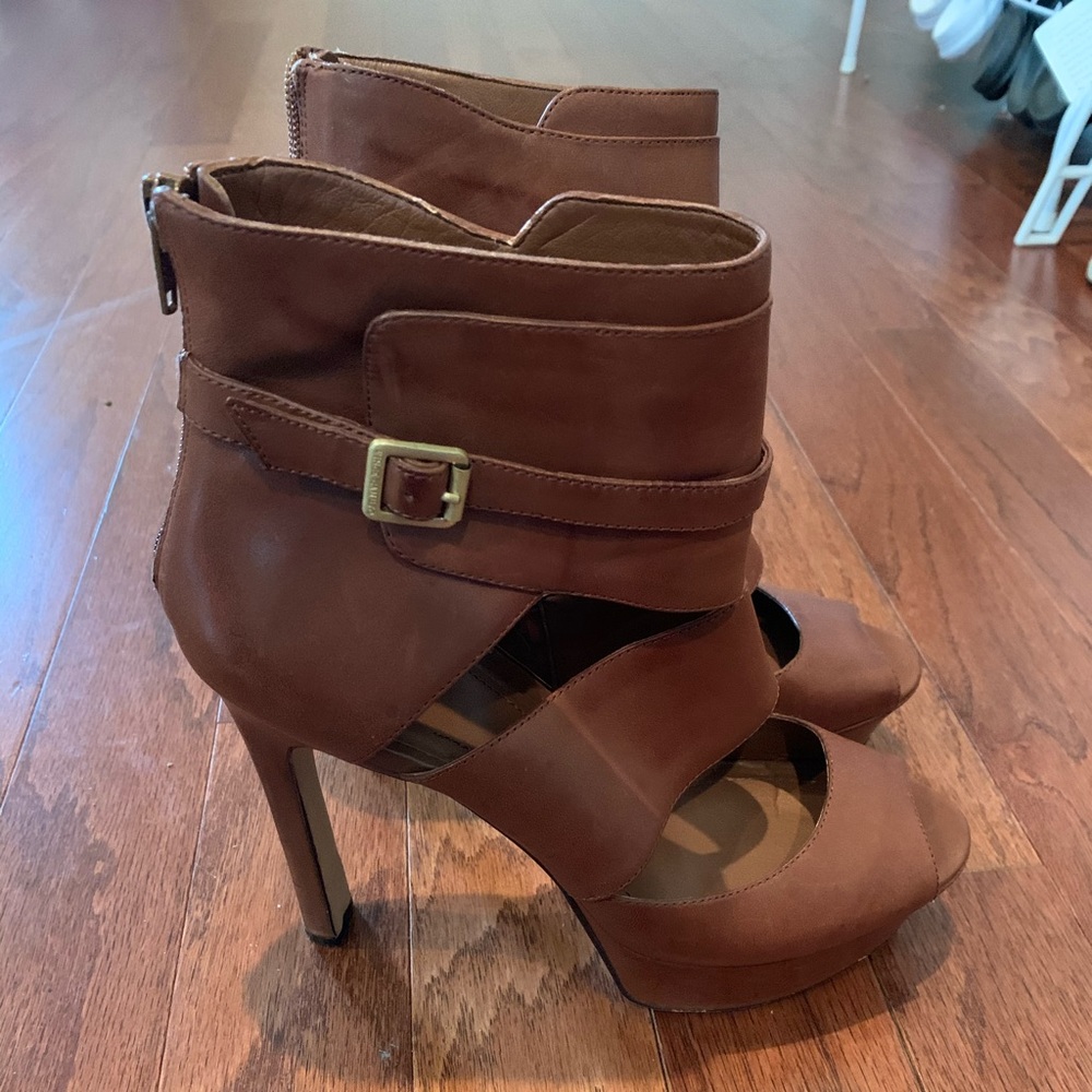 Vince Camuto Heels